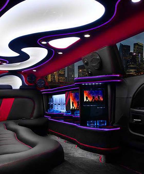 Colorado Springs Limo, Colorado springs Limo Service, Colorado Springs Wedding Limo, Colorado Springs Concert Limo, Colorado Springs Quincenyera limo, Colorado Springs Prom Limo, Colorado springs Homecoming Limo, Limo, Limousine